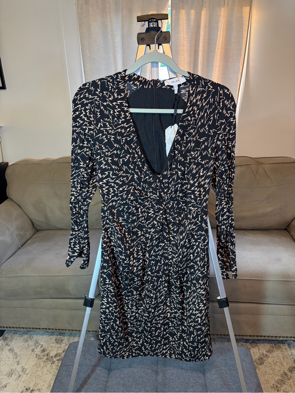 Reiss Black and Cream Abstract V-Neck Long Sleeve Dress
